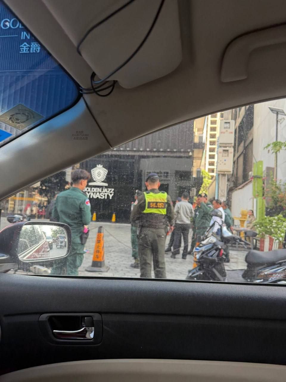 刚刚金边—金爵包厢有宪兵队下来检查