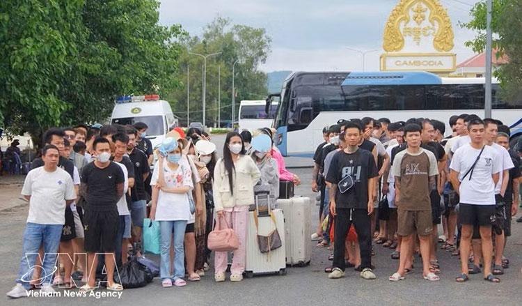 柬埔寨 遣返109名越南人 部分人曾被遣返 又二次偷渡进入柬埔寨